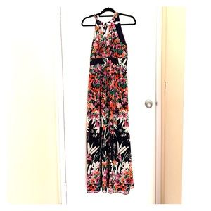 Elegant maxi floral dress